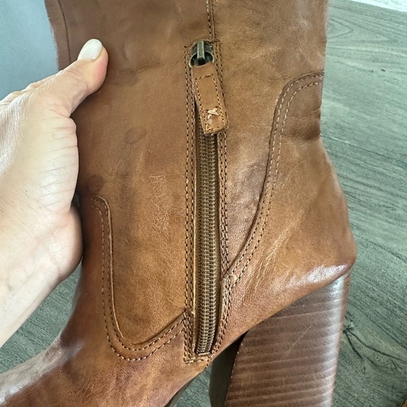 Kelsi Dagger Tan Heeled Boots - Picture 10 of 11
